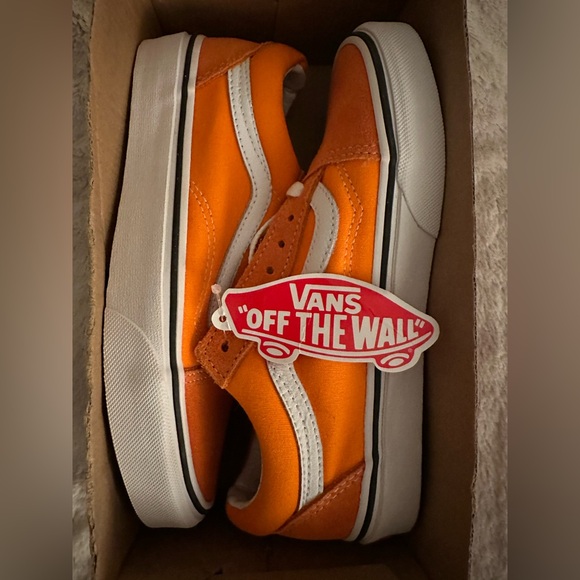 🆕 Vans Tiger Orange Old Skool Sneakers Authentic ✨🧡 - Picture 2 of 4